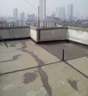 长白漏水维修 楼顶漏水是什么原因，楼顶漏水维修方法是什么?