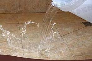 长白漏水维修 免砸砖防水材料该如何施工